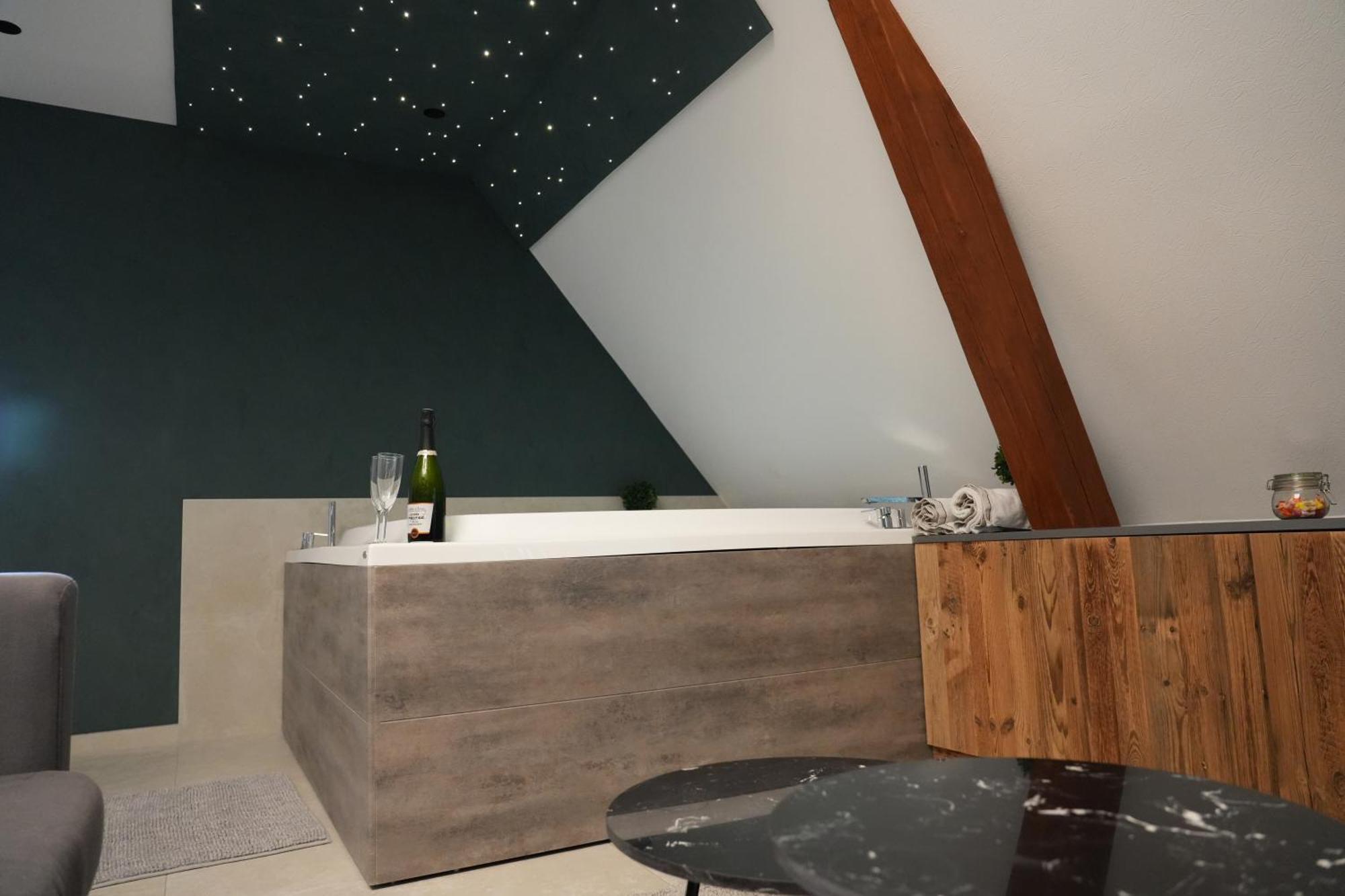 Gite Spa L'Atelier Emile - Spa Privatif - 5 Min Colmar Sainte-Croix-en-Plaine Экстерьер фото